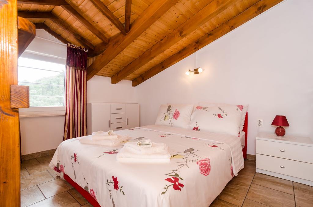 Apartments Leviana 사플루나라 외부 사진